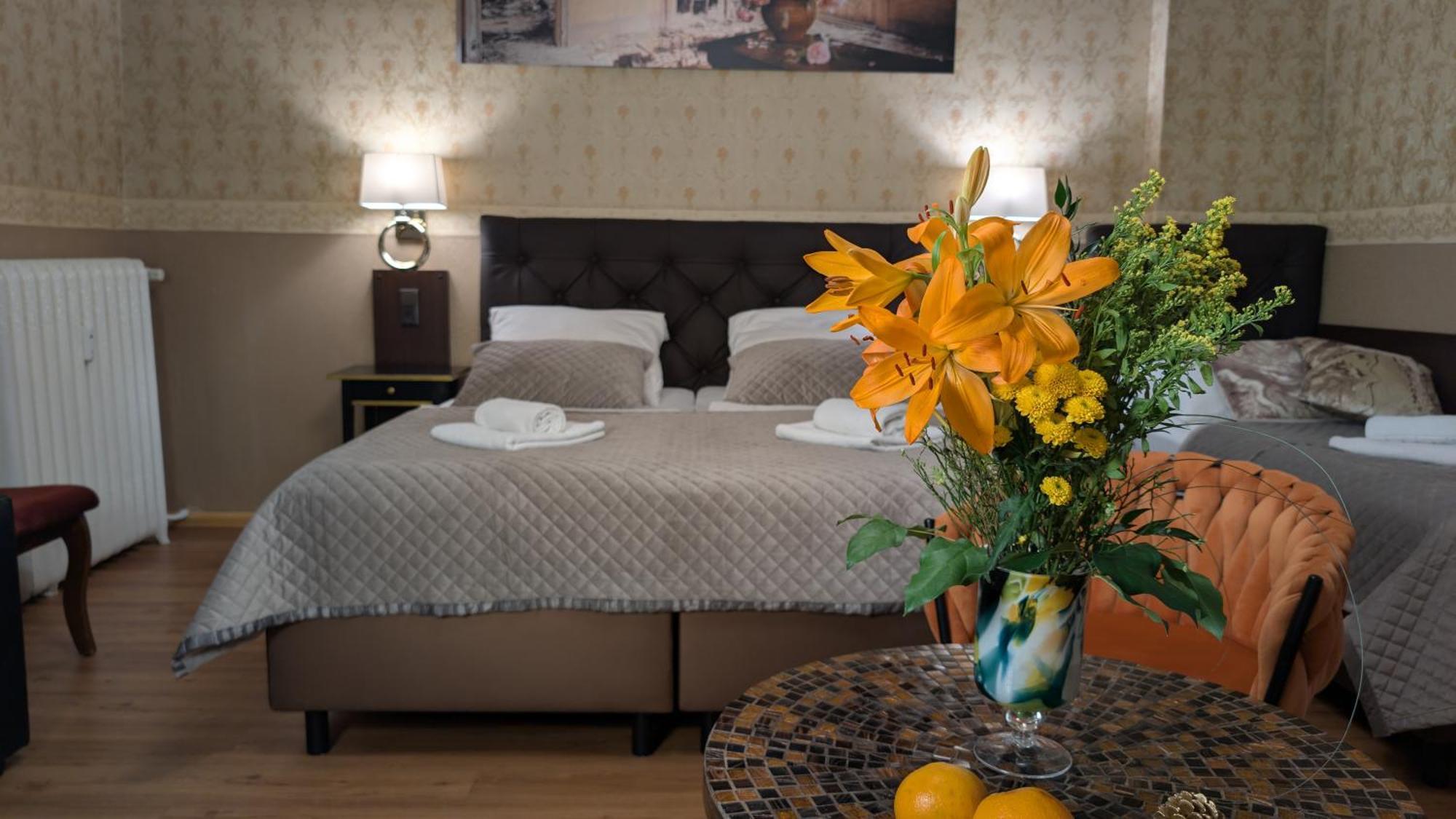Hotel Pension Bella Берлин Екстериор снимка